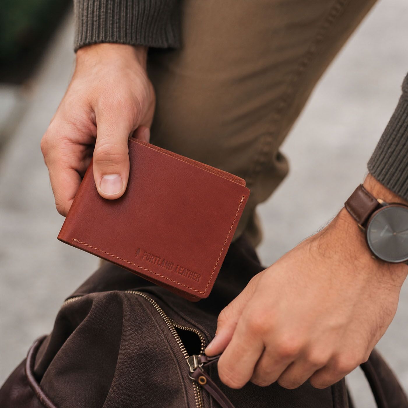 Lucca Bifold Wallet - Image 20