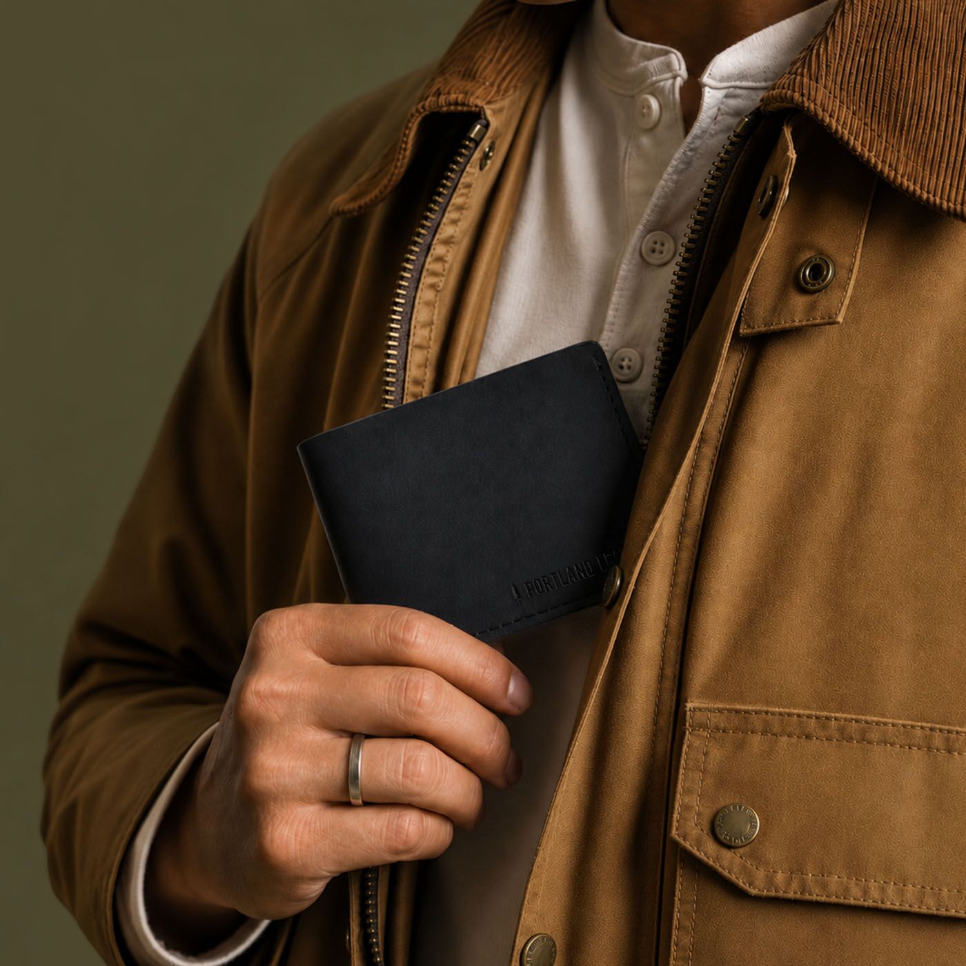 Lucca Bifold Wallet - Image 7